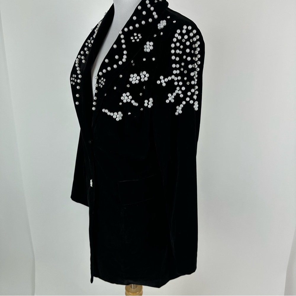 SHEIN Modelyn Pearl and Rhinestone Embellished Black Velvet Blazer Size 6 - Picture 8 of 12